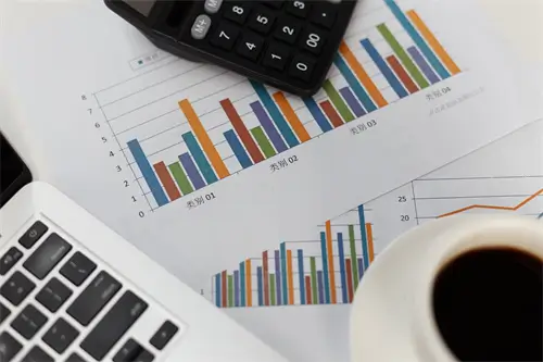 三个蛋糕的含义女